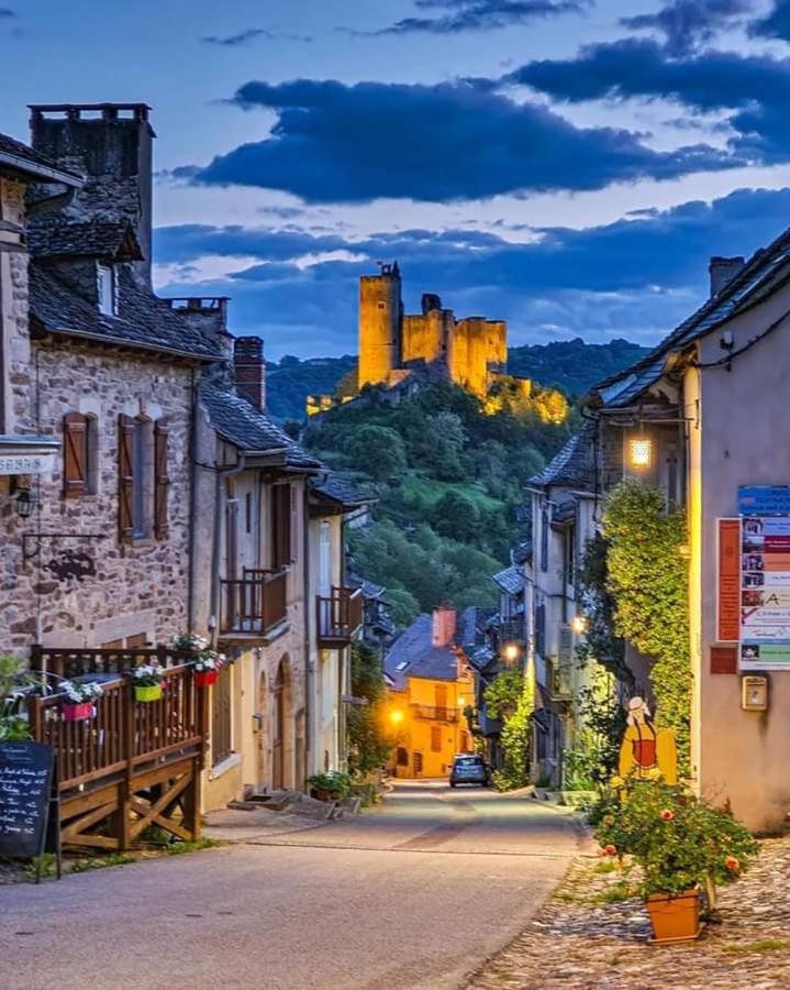 Chambre D Hotes Avec 2 Petits Dejeuners Ou Gite Najac Esterno foto